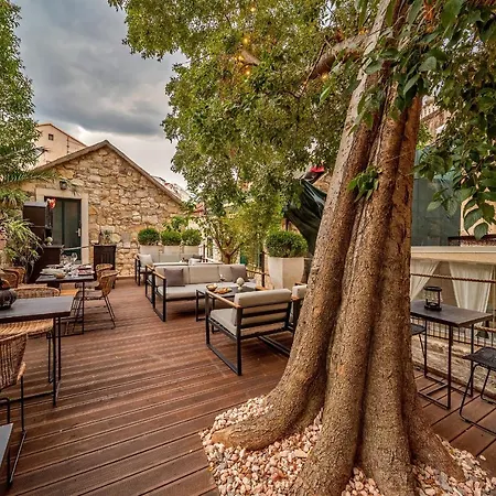 Heritage Hotel 19 4*