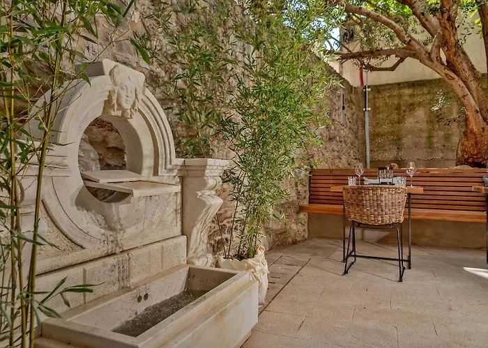 Heritage Hotel 19 4*