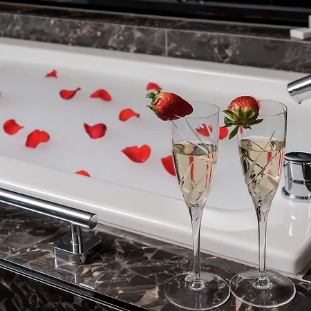 Hotel Heritage 19 4*