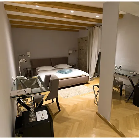 Heritage Hotel 19 Hotel 4*