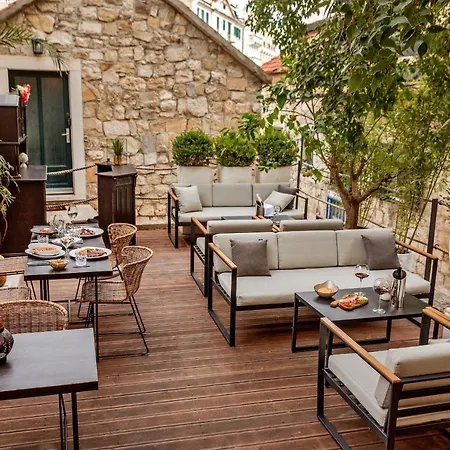 Hotel Heritage 19 4*