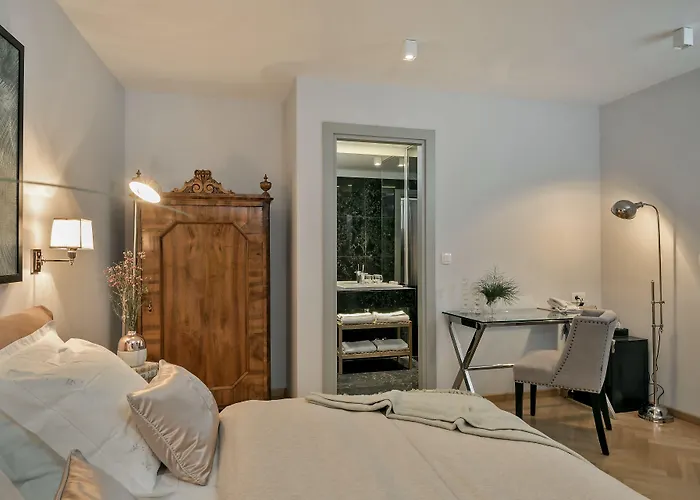 Heritage 19 Hotel
