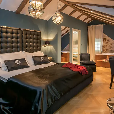 Heritage 19 Hotel 4*