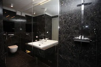 Heritage 19 Hotel